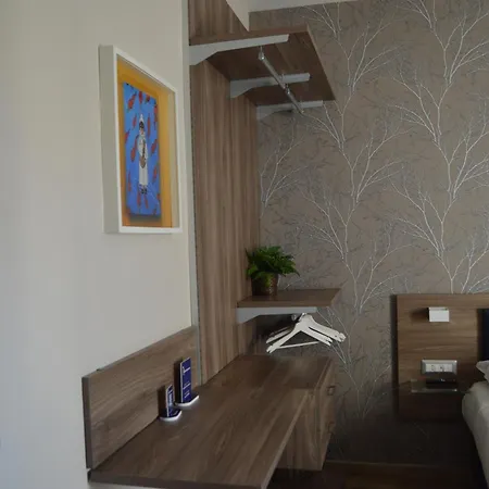 Famalu Bed & Breakfast Neapel